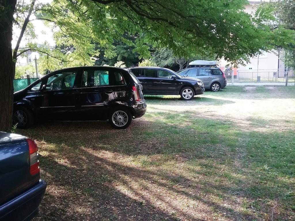 Casa Marialuigia - Appartamenti Solo Per Famiglie Lido di Jesolo Exterior foto